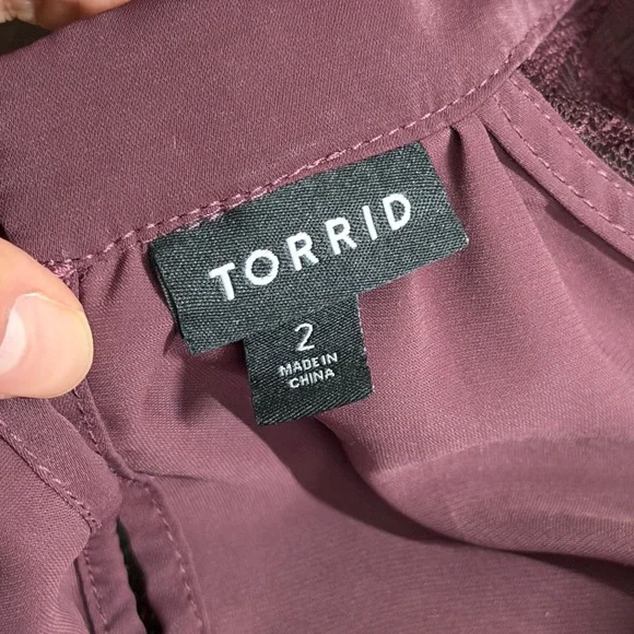 Torrid 2X Burgundy Sleeveless Lace Trim Blouse Top - Picture 8 of 11